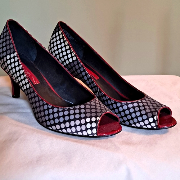 Bandolino Silk peep toe - Picture 4 of 4